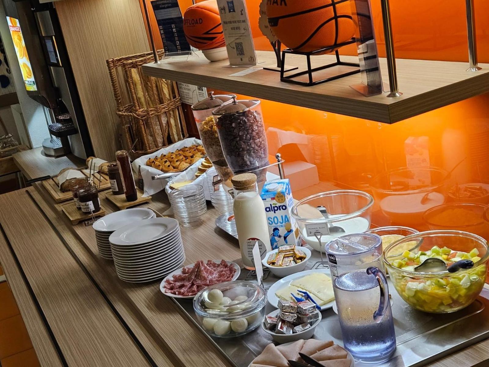 Ibis Budget Toulouse Aeroport Blagnac Exteriör bild