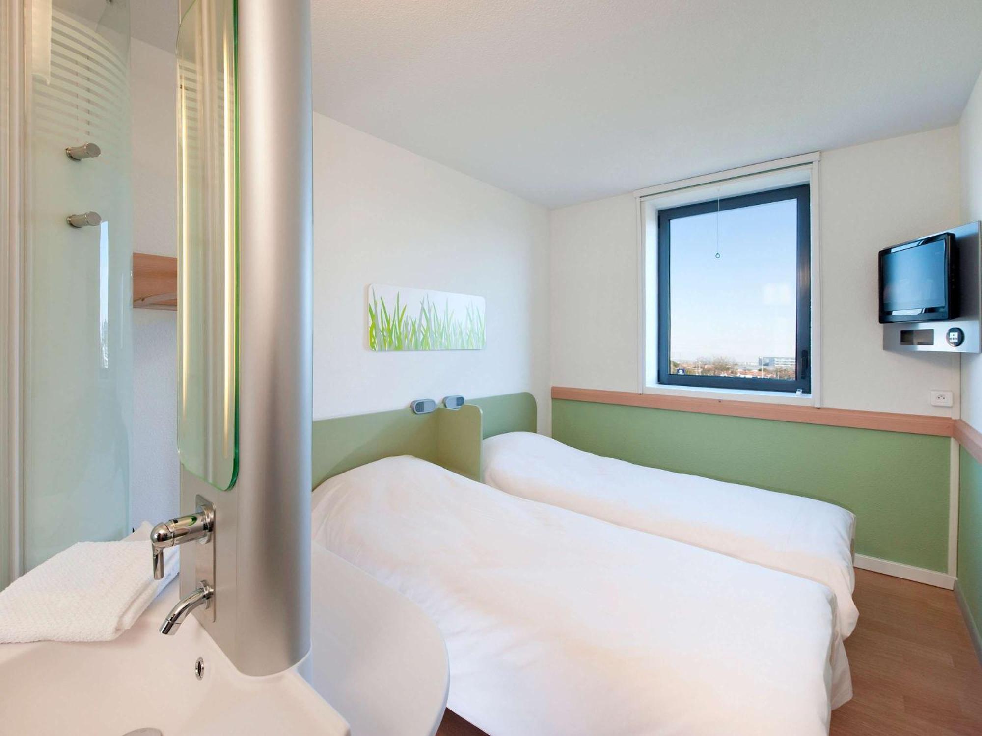 Ibis Budget Toulouse Aeroport Blagnac Exteriör bild